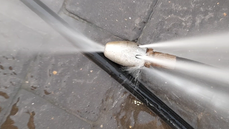 Porady hydrauliczne - Jak zamontować baterię naścienną?