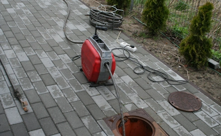 Udrażnianie rur Rembertów sprężyną elektryczną